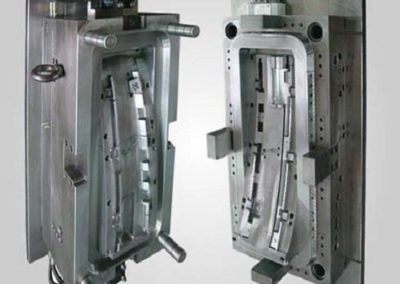 plastic-injection-mold-500x500